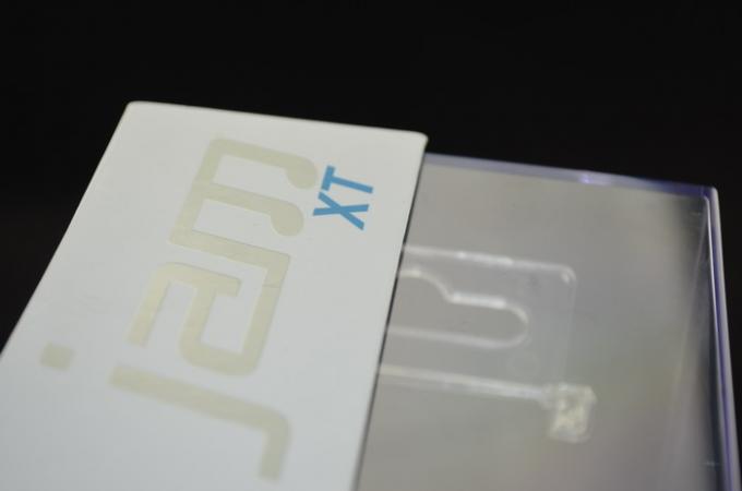 Wireless Bluetooth Speaker Packaging Boxes Acrylic package With Glossy Spot UV
