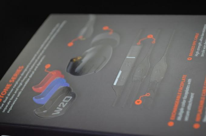 W20 Bluetooth Headset Box Package Anti Scratch Matt UV Coating Surface