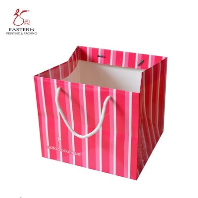 Beautiful 200mm Width 350mm Length Printed Paper Gift Bags For Wedding